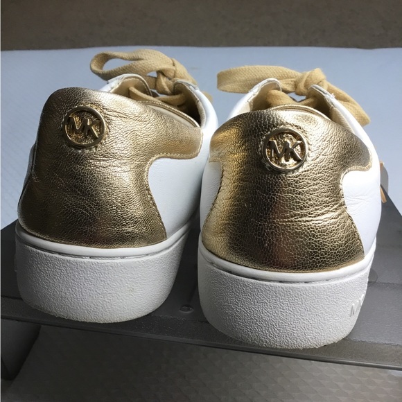 Michael Kors leather sneakers - Picture 4 of 11